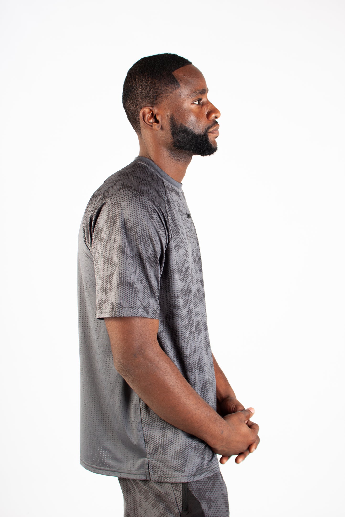 GREY ENDLESS DOTTED ACTIVE T-SHIRT