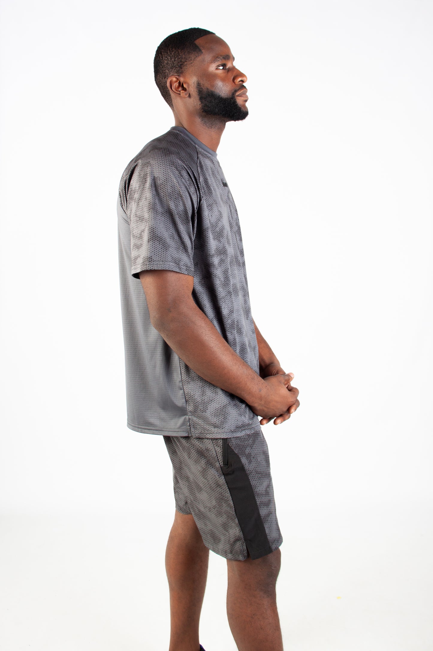 GREY ENDLESS DOTTED ACTIVE T-SHIRT