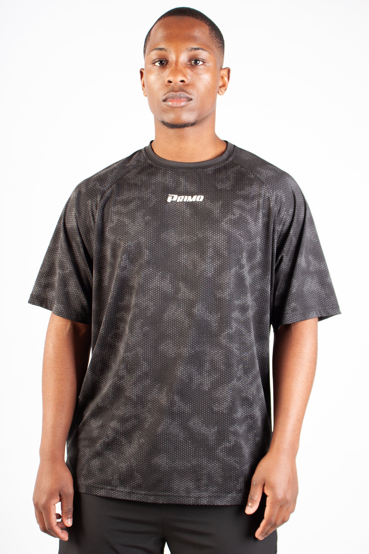 BLACK ENDLESS DOTTED ACTIVE T-SHIRT